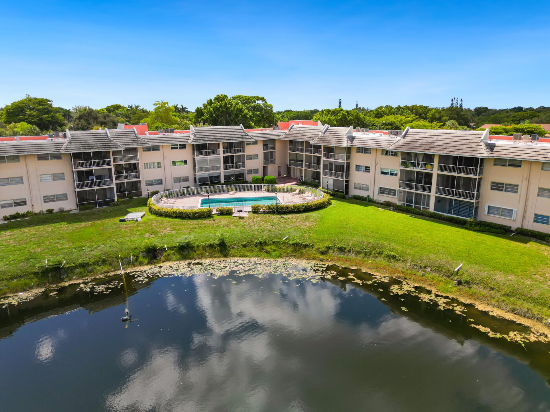 2850 Forest Hills Boulevard, Unit 211, Coral Springs, FL 33065 Photo