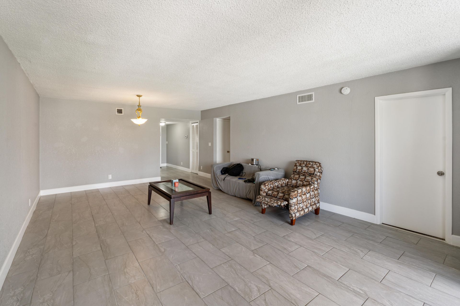 2850 Forest Hills Boulevard, Unit 211, Coral Springs, FL 33065 Photo