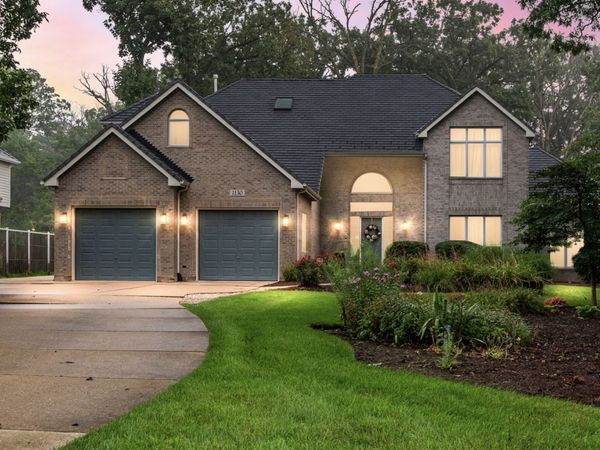 1130 PRESERVE Trail, Bartlett, IL 60103