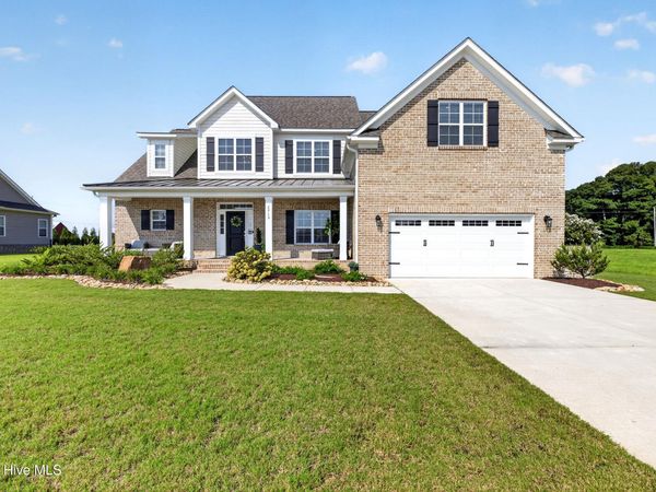 2715 Frances Court, Grimesland, NC 27837