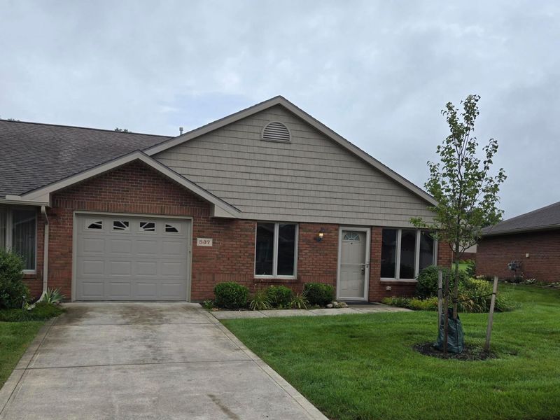 837 Hickory Hill Drive, Marysville, OH 43040 Photo 1