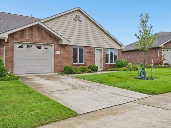 837 Hickory Hill Drive, Marysville, OH 43040