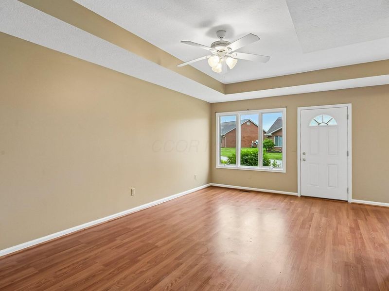 837 Hickory Hill Drive, Marysville, OH 43040 Photo 12