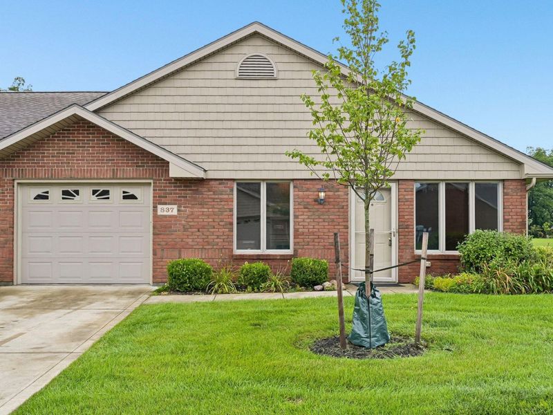 837 Hickory Hill Drive, Marysville, OH 43040 Photo 2