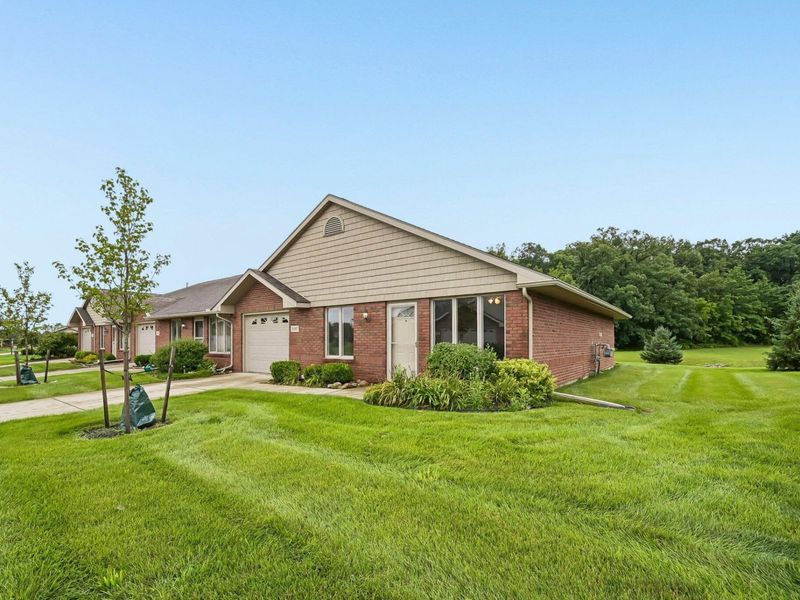 837 Hickory Hill Drive, Marysville, OH 43040 Photo 5