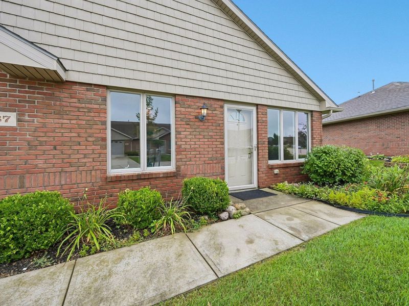 837 Hickory Hill Drive, Marysville, OH 43040 Photo 8