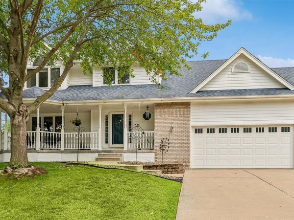 455 Edgewood Lane, Pleasant Hill, IA 50327