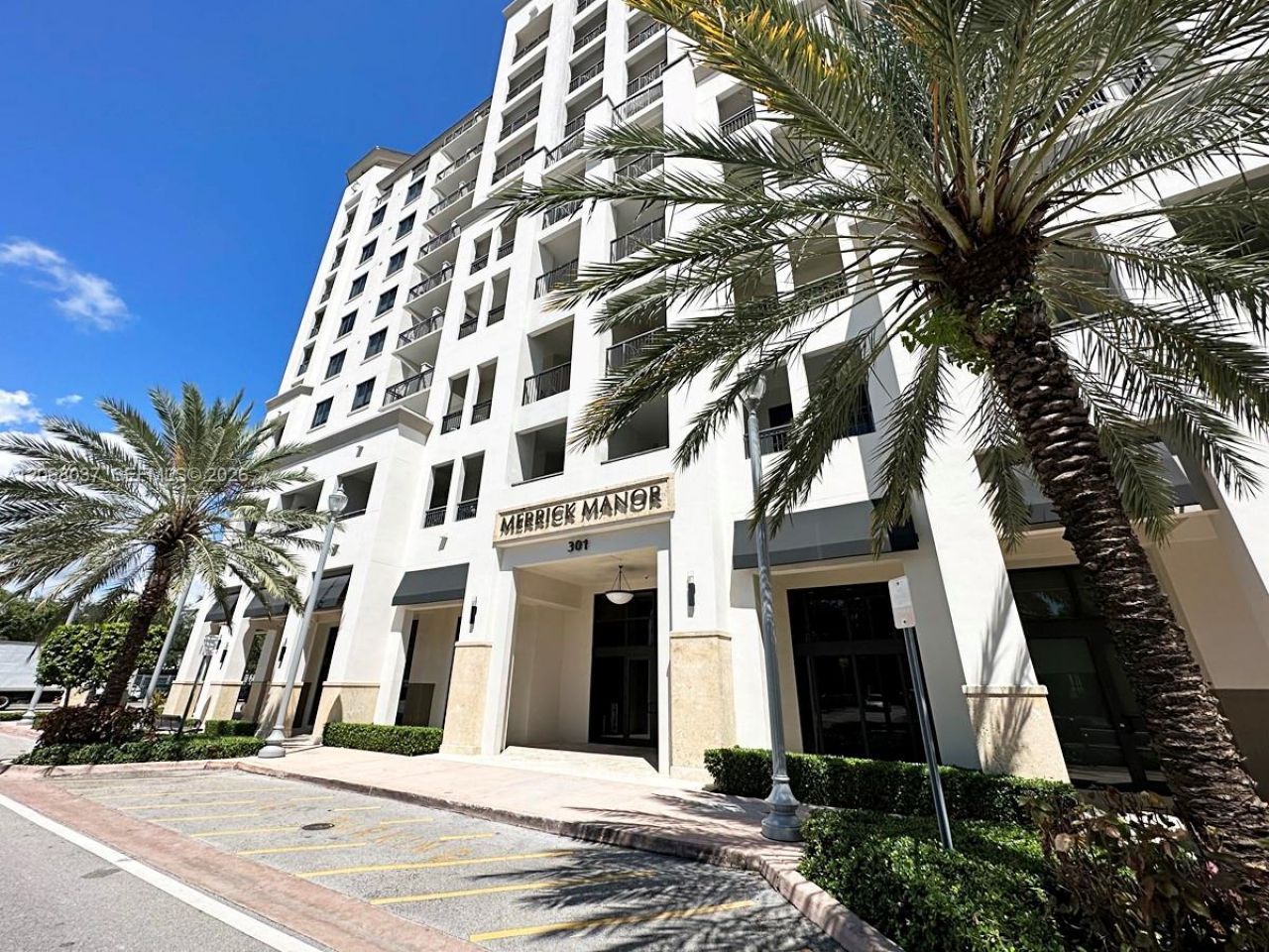 301 Altara Ave, Unit 609, Coral Gables, FL 33146 Photo