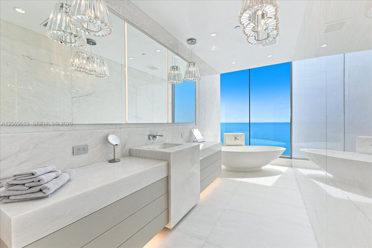 17975 Collins Ave , Unit N2001, Sunny Isles Beach, FL 33160 Photo