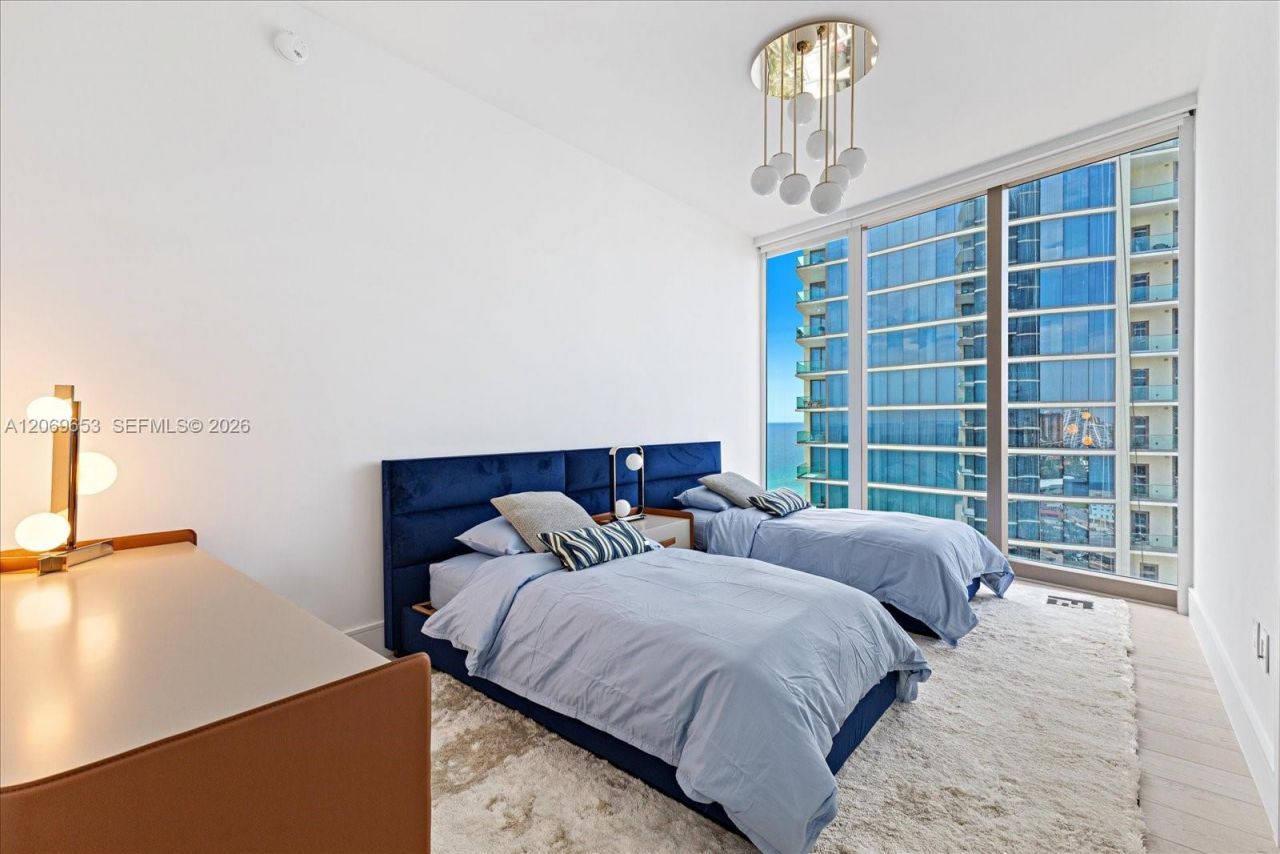 17975 Collins Ave , Unit N2001, Sunny Isles Beach, FL 33160 Photo