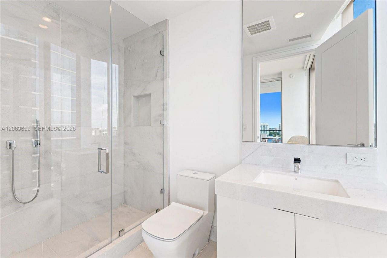 17975 Collins Ave , Unit N2001, Sunny Isles Beach, FL 33160 Photo