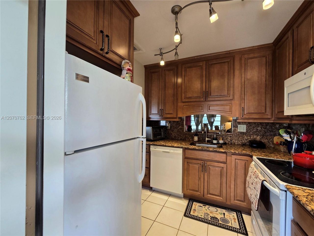 3405 NW 48th Ave , Unit 601, Lauderdale Lakes, FL 33319 Photo