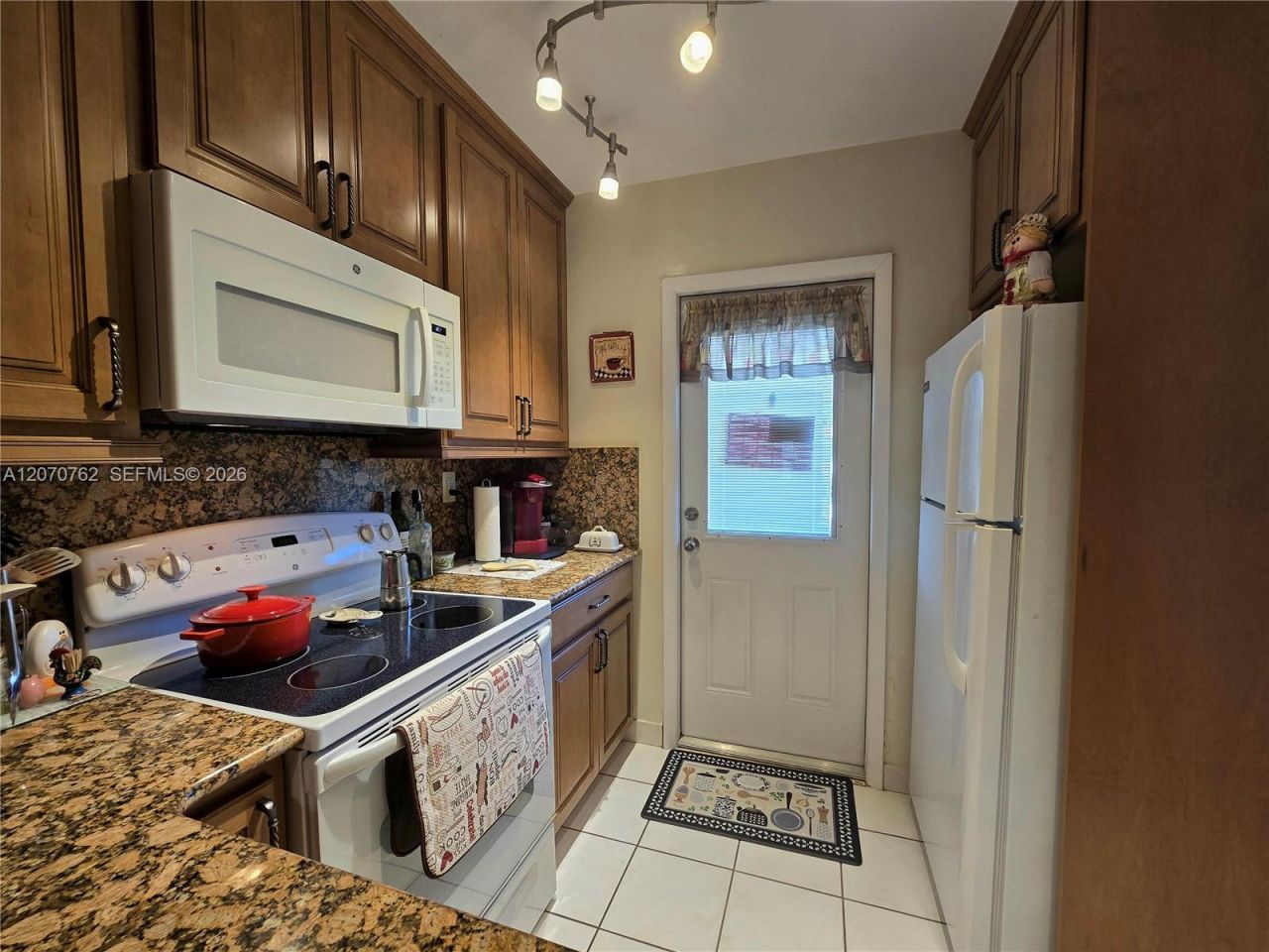 3405 NW 48th Ave , Unit 601, Lauderdale Lakes, FL 33319 Photo