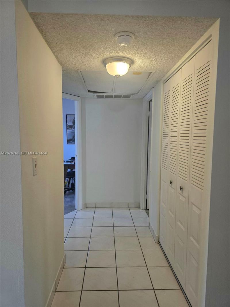 3405 NW 48th Ave , Unit 601, Lauderdale Lakes, FL 33319 Photo