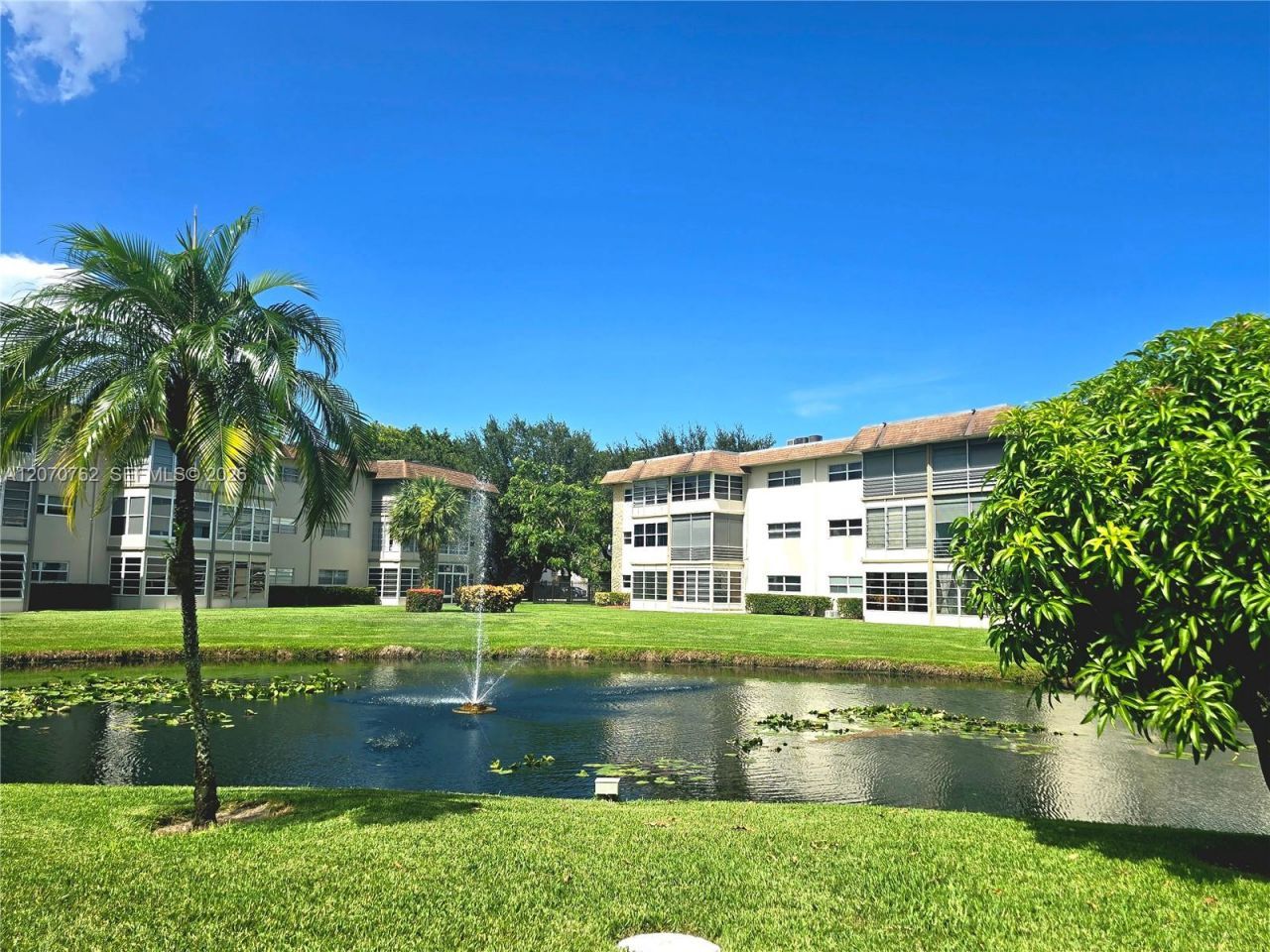 3405 NW 48th Ave , Unit 601, Lauderdale Lakes, FL 33319 Photo