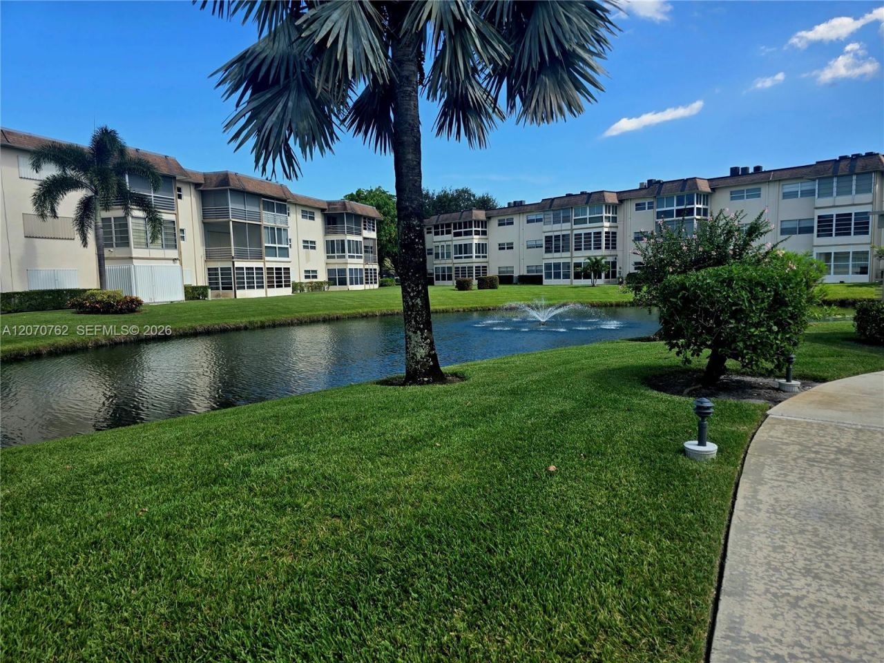 3405 NW 48th Ave , Unit 601, Lauderdale Lakes, FL 33319 Photo
