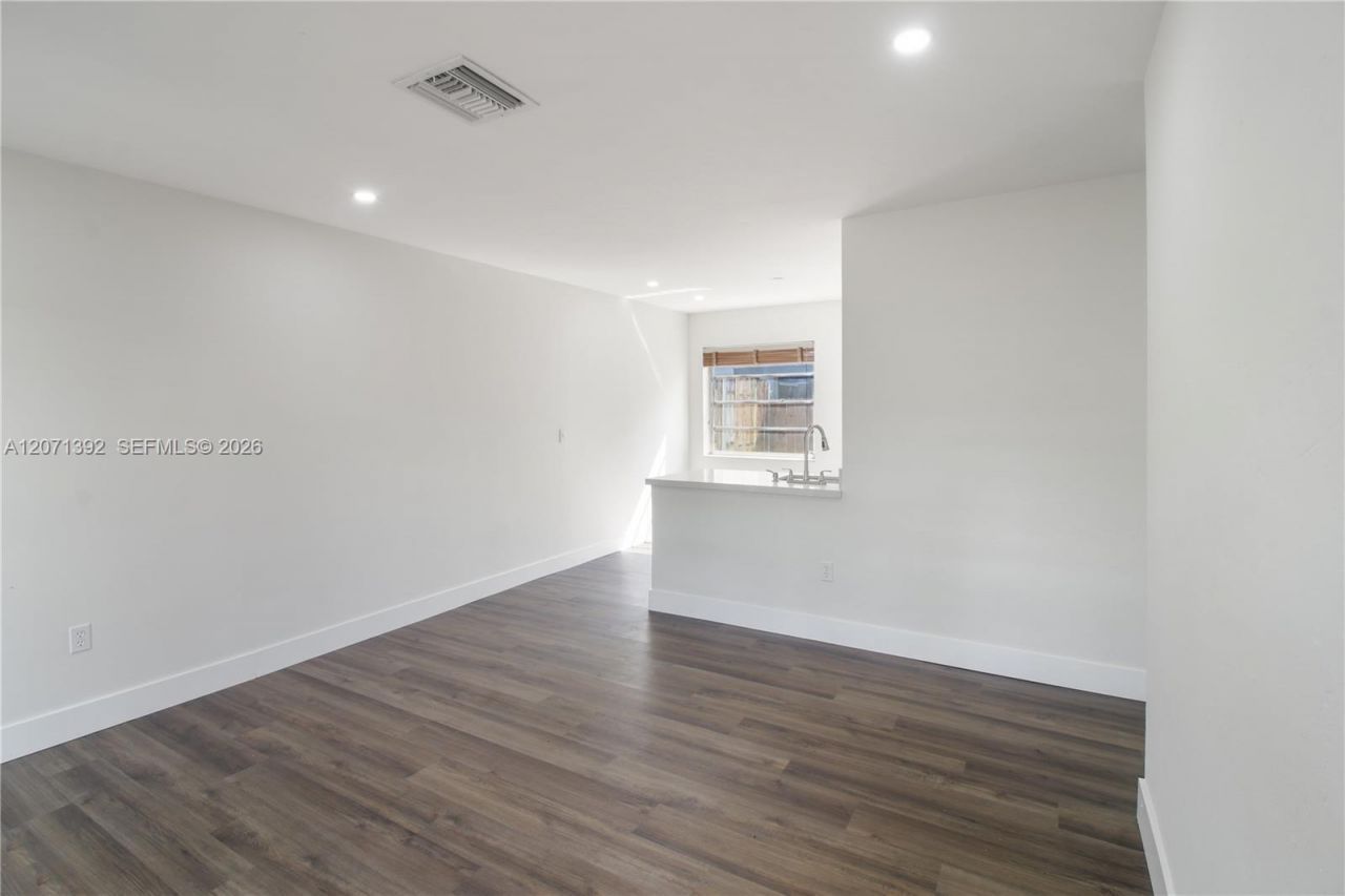 1958 SW 25th Ter, Unit Rear, Miami, FL 33133 Photo