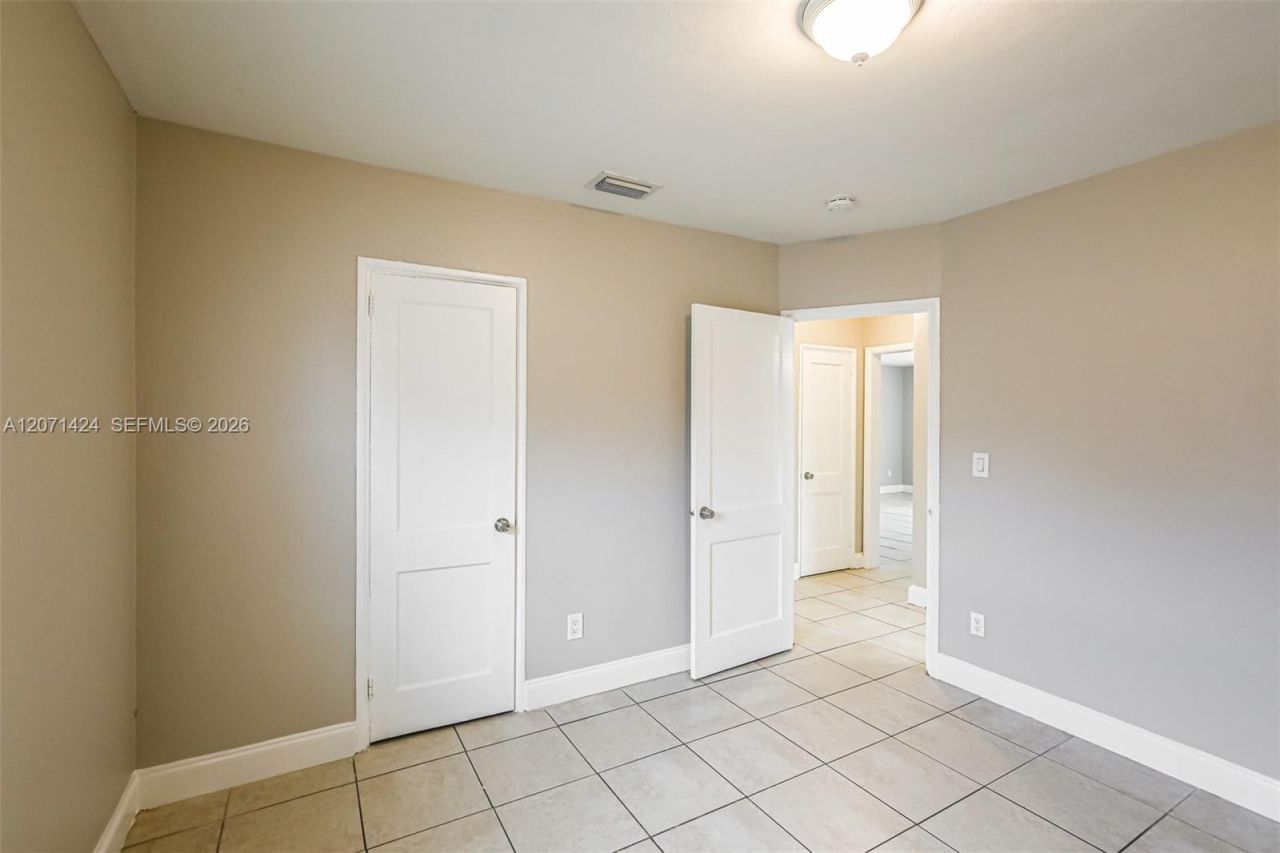 1943 Thomas St, Hollywood, FL 33020 Photo