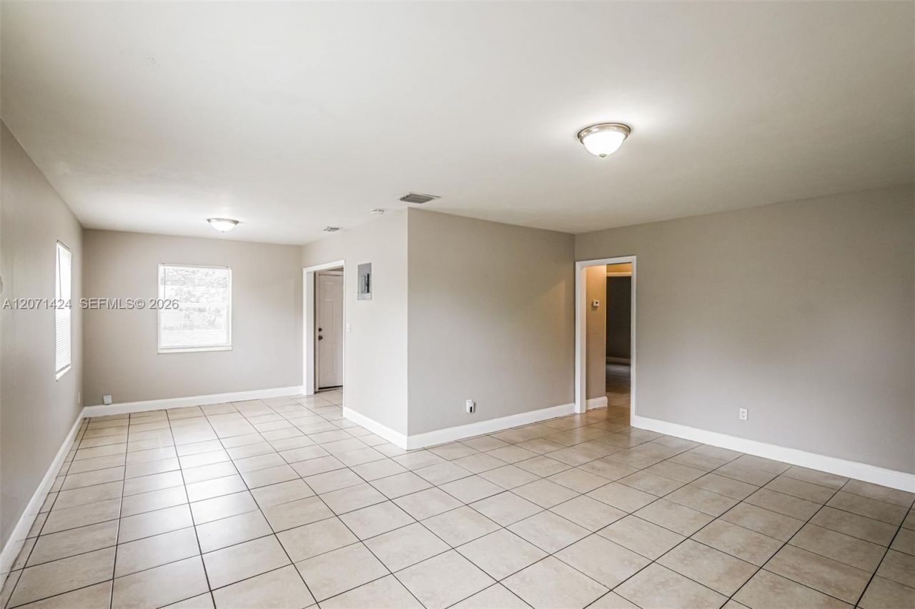 1943 Thomas St, Hollywood, FL 33020 Photo