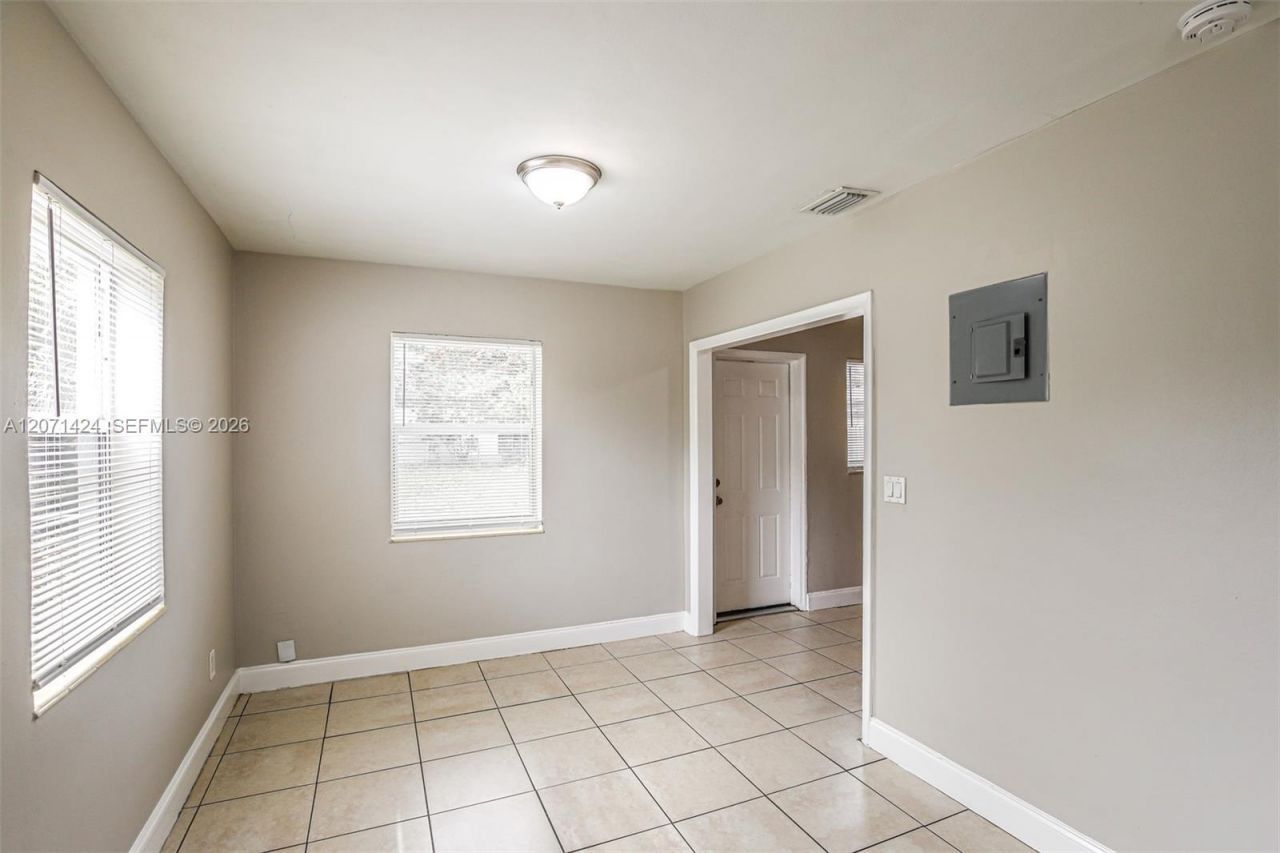 1943 Thomas St, Hollywood, FL 33020 Photo
