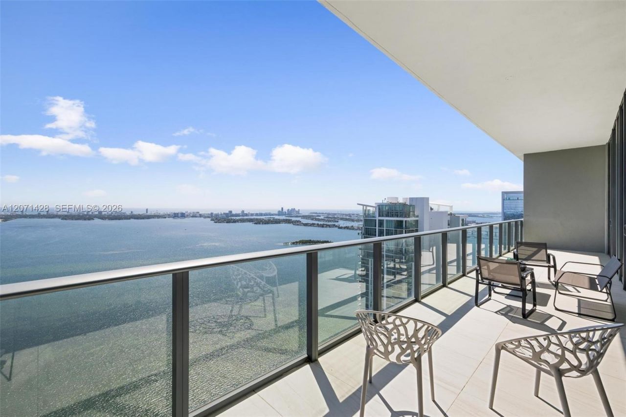 480 NE 31st St, Unit PH5303, Miami, FL 33137 Photo
