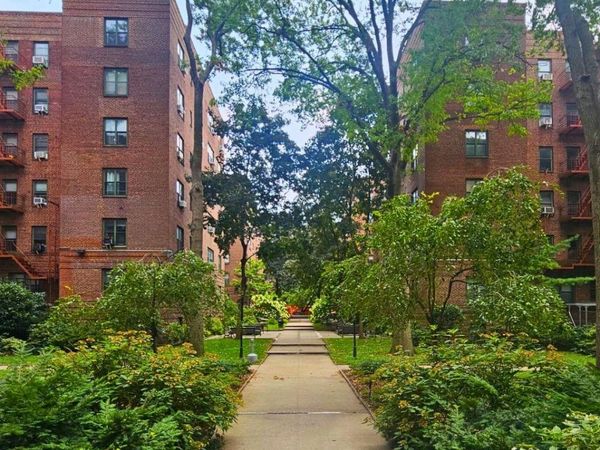 78-10 34th Avenue, Unit 1H, Jackson Heights, NY 11372