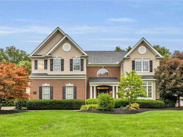 361 Harbor Court , Avon Lake, OH 44012