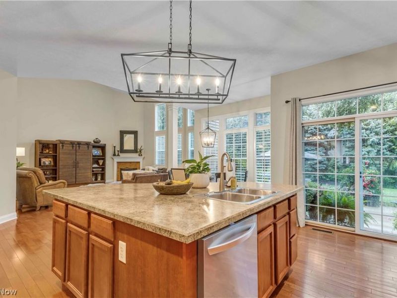 361 Harbor Court, Avon Lake, OH 44012 Photo 11