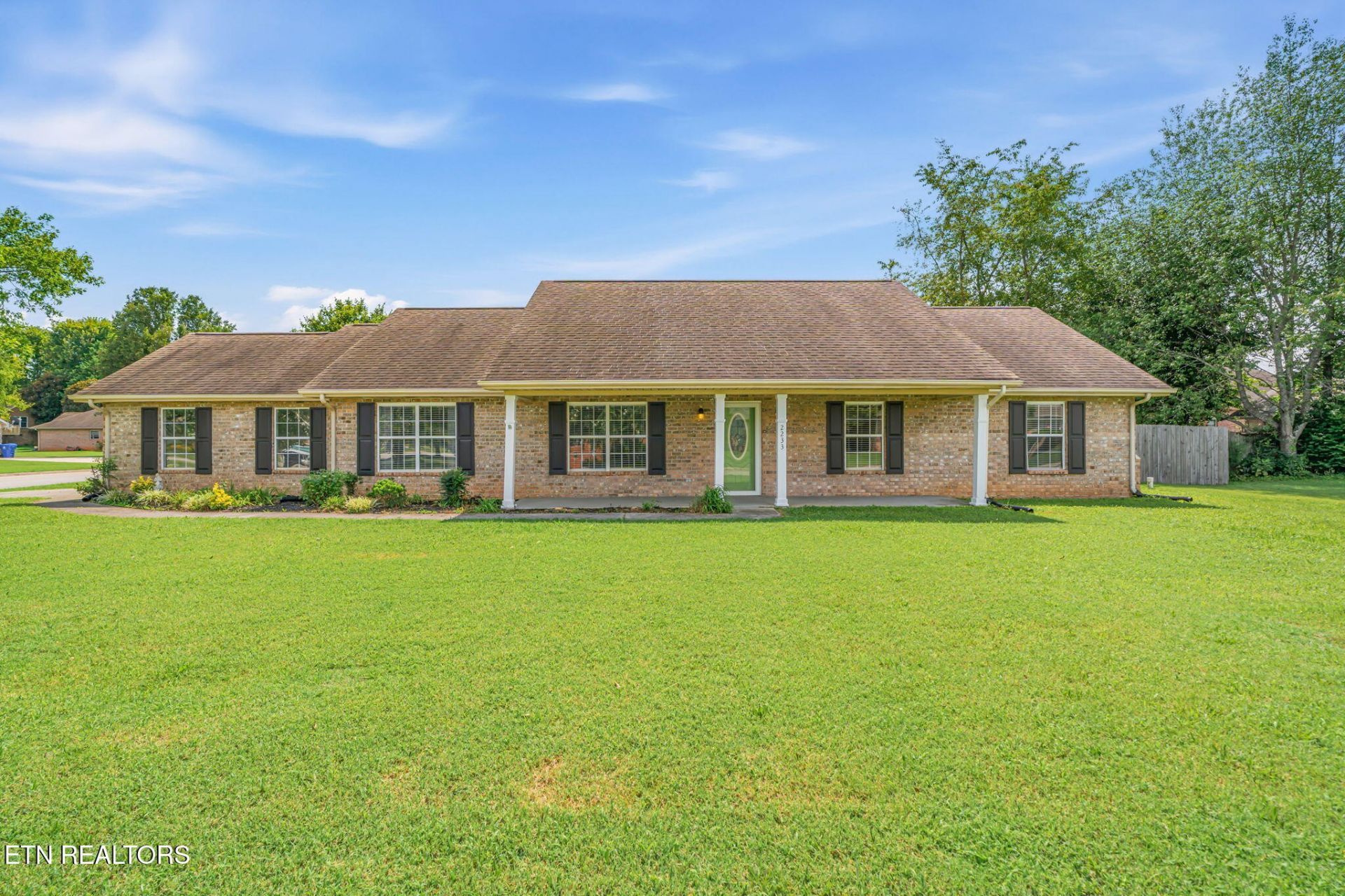 2233 Portland Drive, Maryville, TN 37803 Main Photo