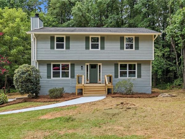 835 Omaha Drive , Norcross, GA 30093