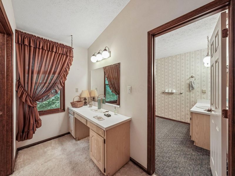 4188 Idlebrook Drive, Akron, OH 44333 Photo 23