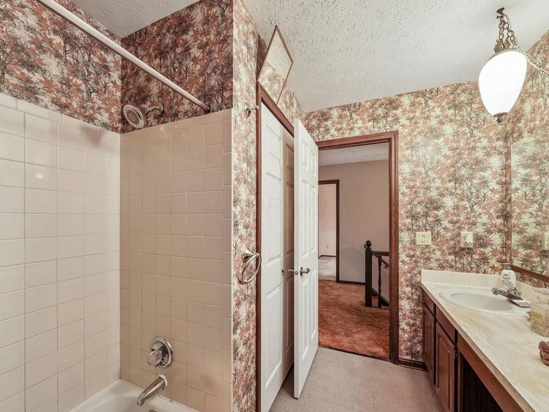 4188 Idlebrook Drive, Akron, OH 44333 Photo 34