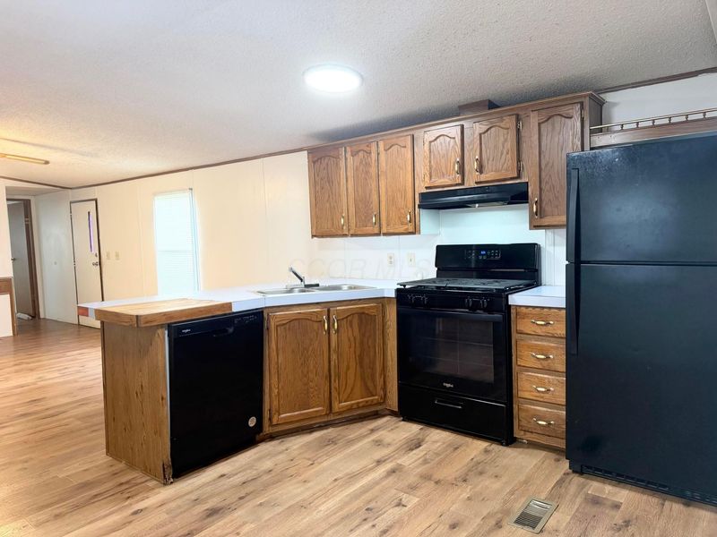 8903 Leist Avenue SW, Stoutsville, OH 43154 Photo 12
