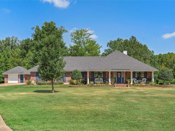 3746 Mallard Bay Circle, Shreveport, LA 71107