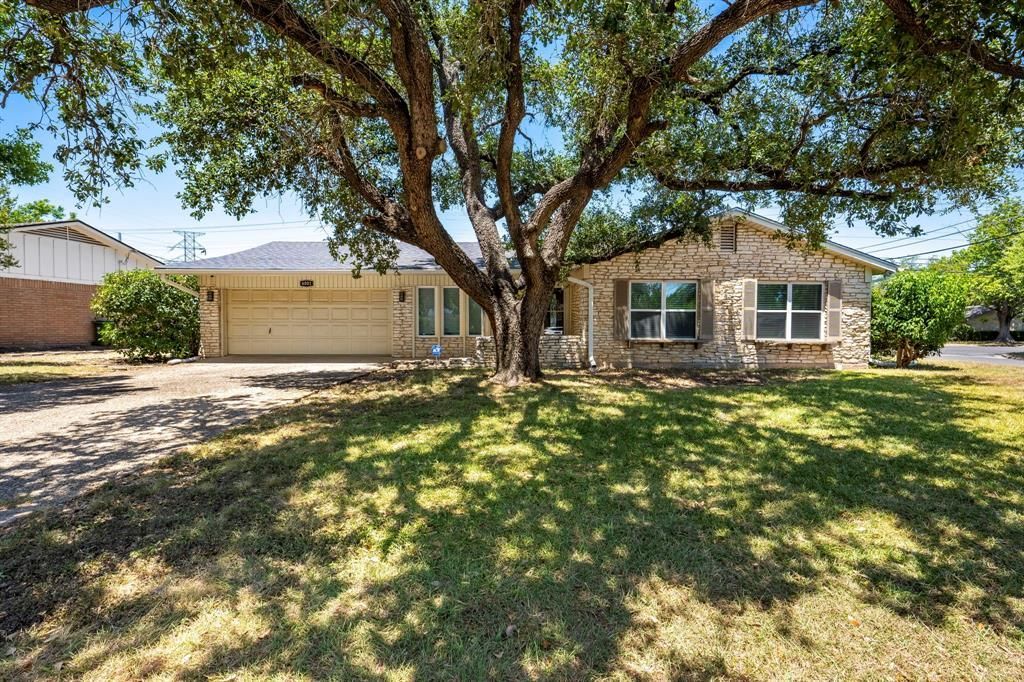 6001 Haden Drive, Waco, TX 76710 Main Photo