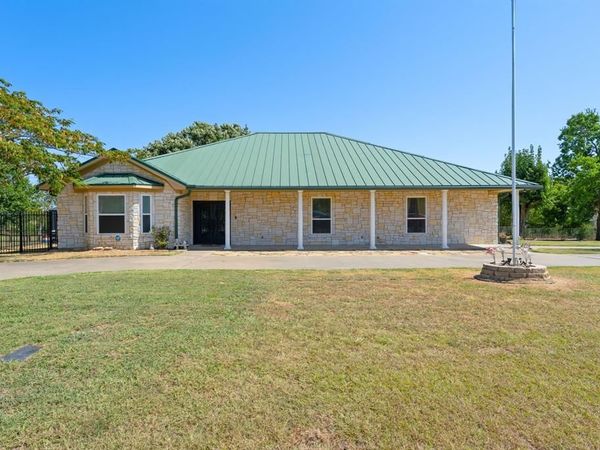 330 Mohawk Trail, East Tawakoni, TX 75472