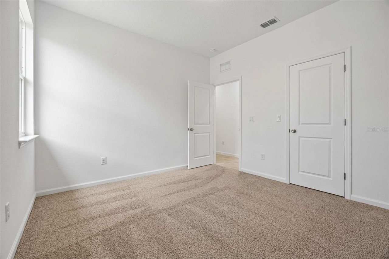 3780 Watercliff Circle, Grand Island, FL 32735 Photo