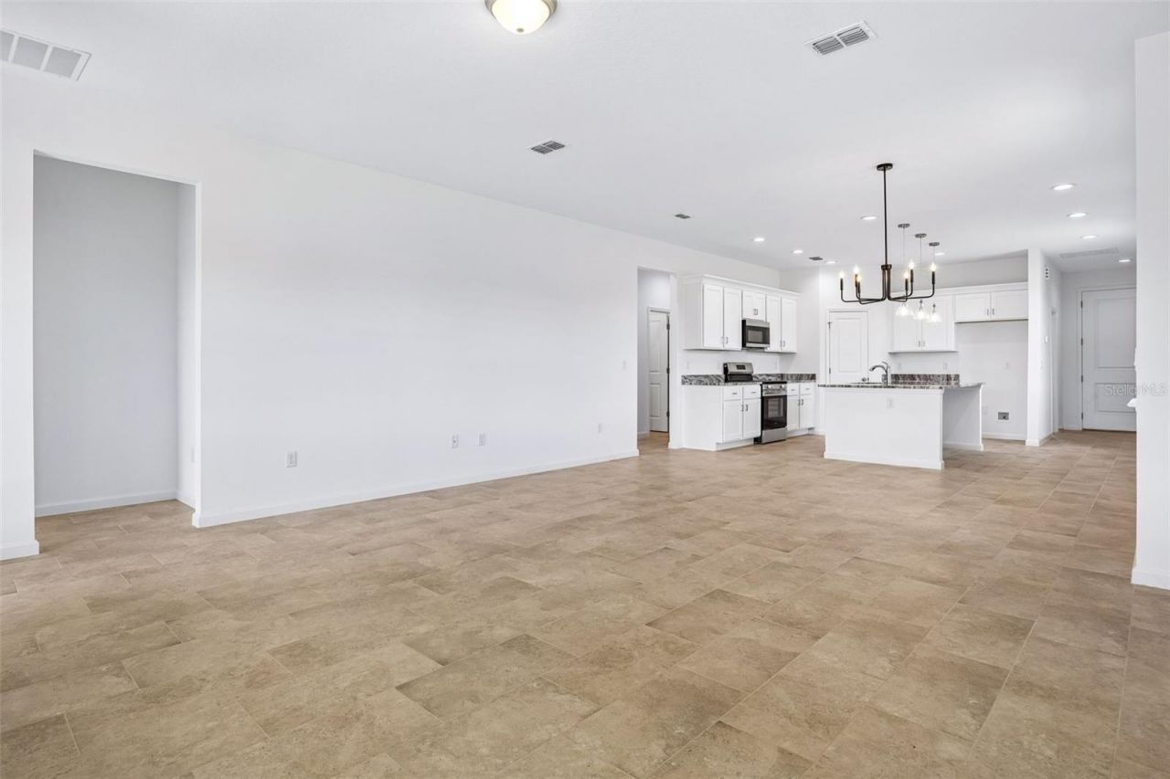 3780 Watercliff Circle, Grand Island, FL 32735 Photo