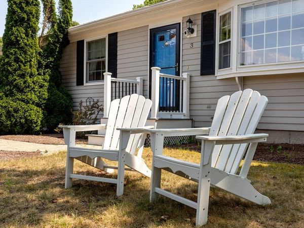 3 Mcnamara Ave, Yarmouth, MA 02673