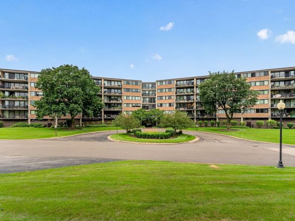 101 Bar Harbour Road , Unit 6T, Schaumburg, IL 60193