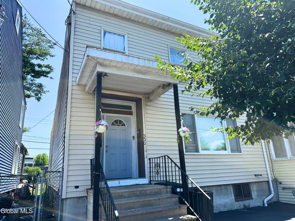 330 Broadway, Rensselaer, NY 12144