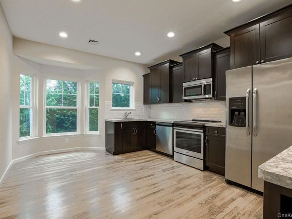 1 Grace Lane , Lindenhurst, NY 11757