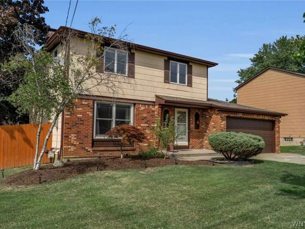 3710 Howard Road , Hamburg, NY 14075