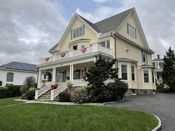 84 Humphrey, Unit 1R, Swampscott, MA 01907