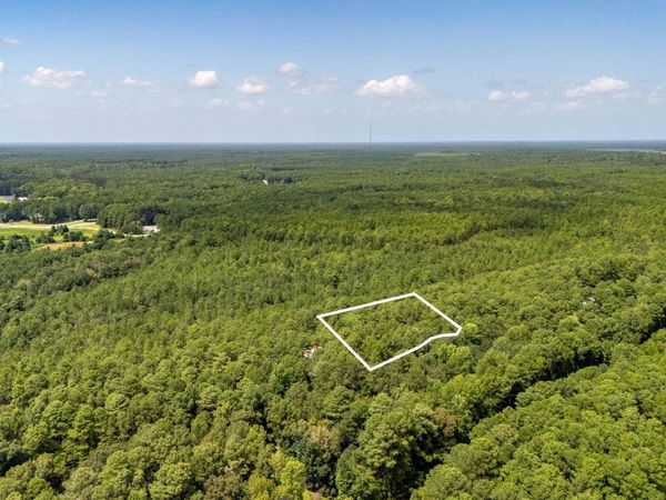000 Jeff Road, Arapahoe, NC 28510