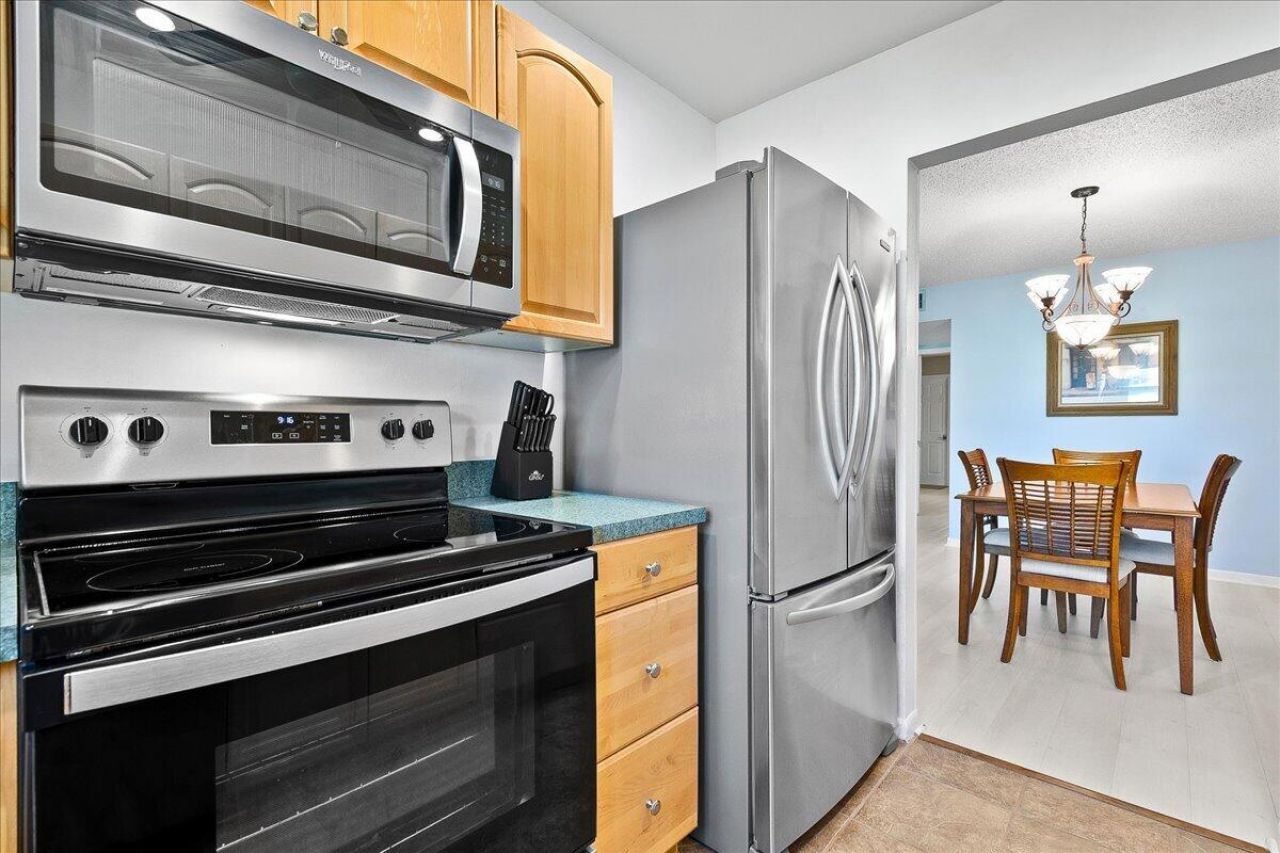 220 Country Lane, Unit B, Boynton Beach, FL 33435 Photo