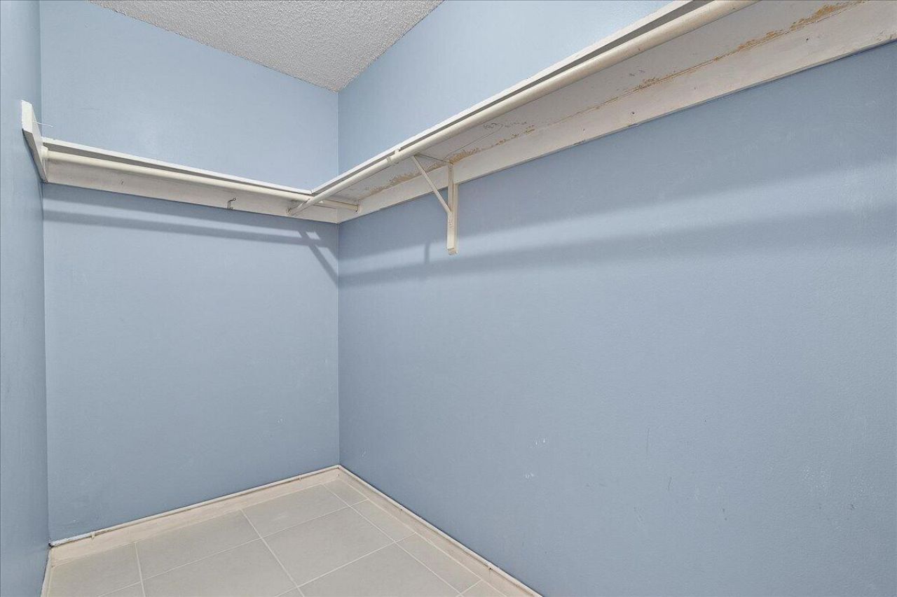 220 Country Lane, Unit B, Boynton Beach, FL 33435 Photo