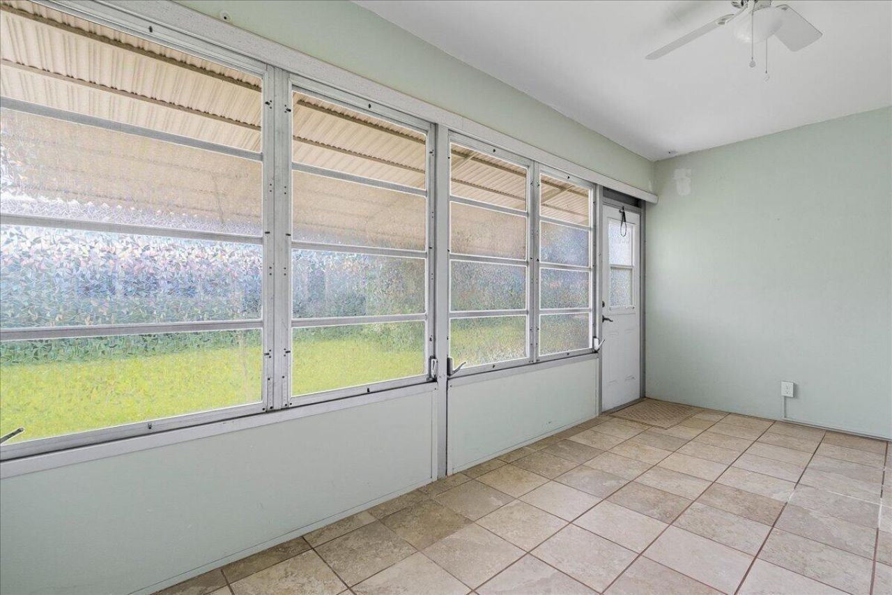 220 Country Lane, Unit B, Boynton Beach, FL 33435 Photo