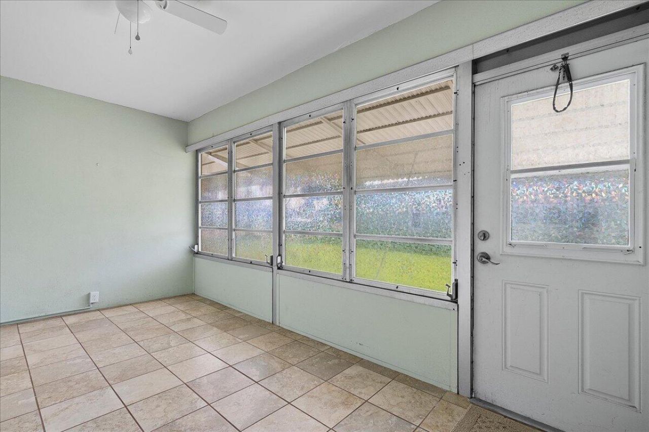 220 Country Lane, Unit B, Boynton Beach, FL 33435 Photo
