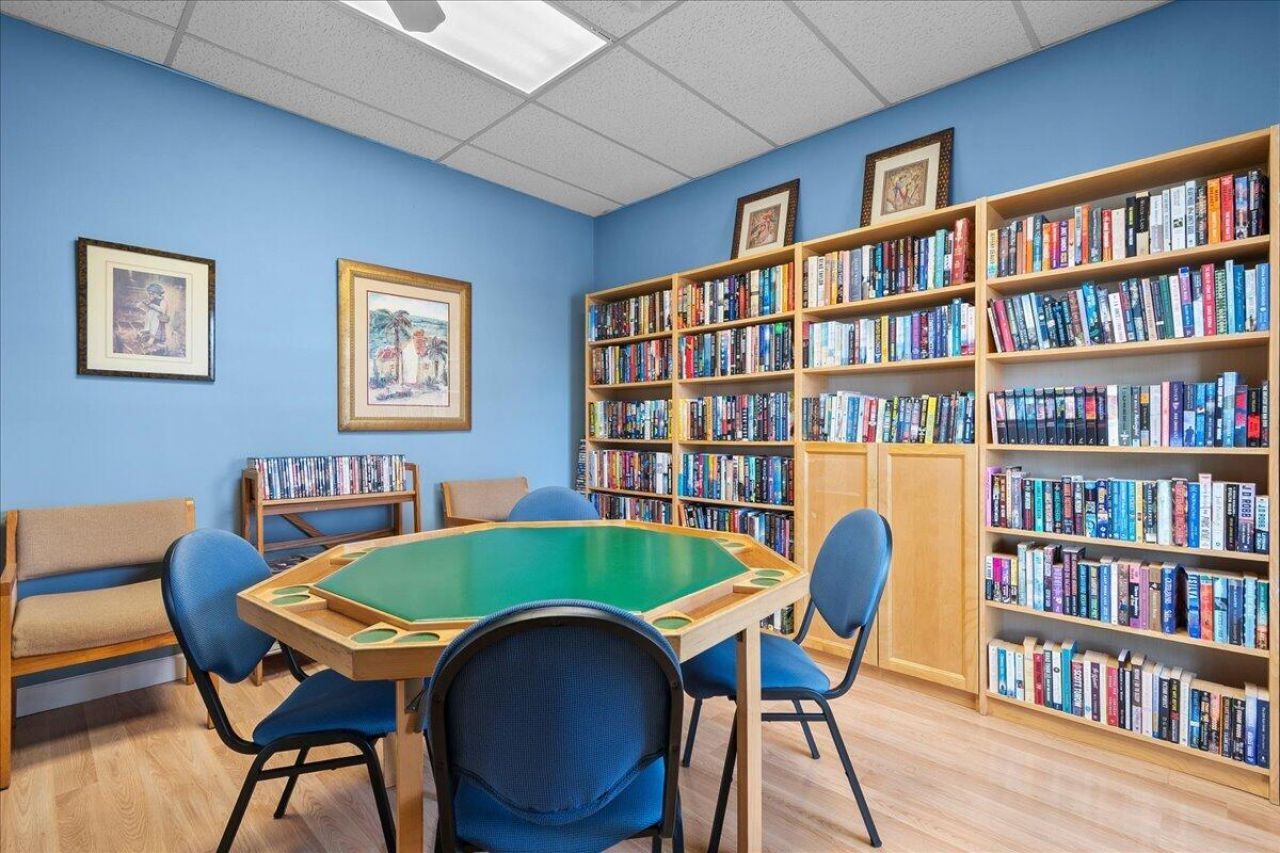 220 Country Lane, Unit B, Boynton Beach, FL 33435 Photo